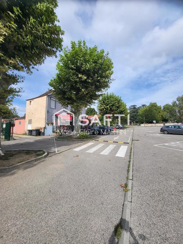 Local commercial - 190 m² - 8 pièces