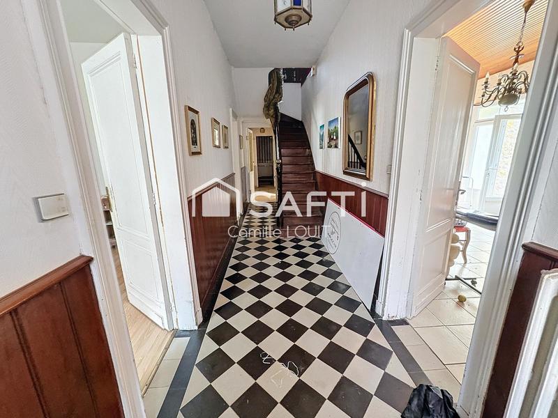 Maison - 200 m² - 8 pièces