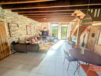 Maison - 184 m² - 7 pièces