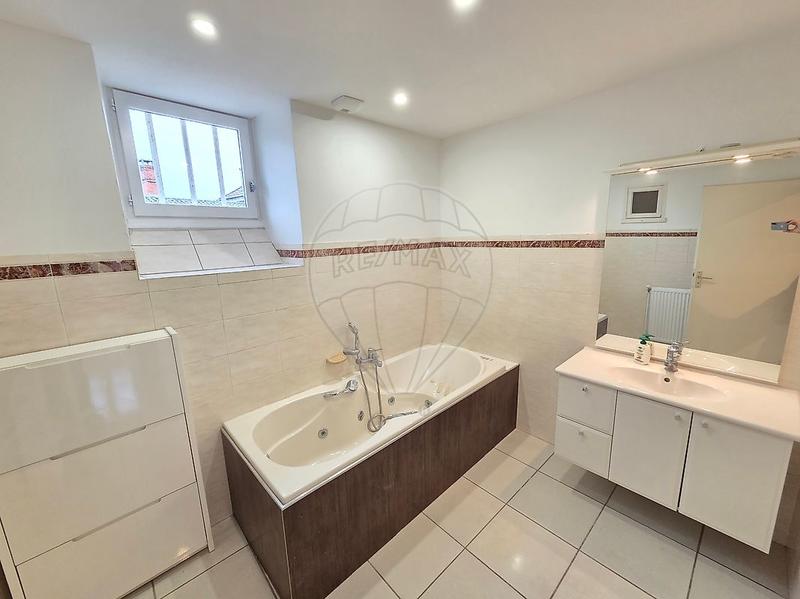 Maison - 177 m² - 5 pièces