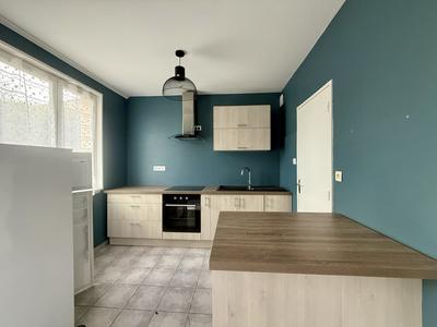 Maison - 95 m² - 4 pièces