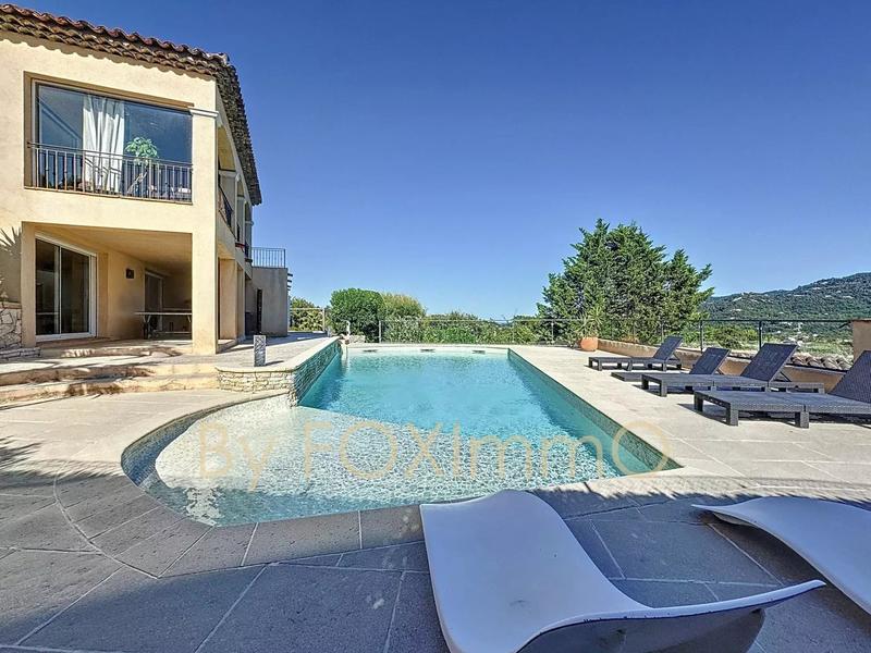 Villa - 208 m² - 7 pièces