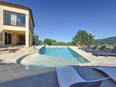 Villa - 208 m² - 7 pièces