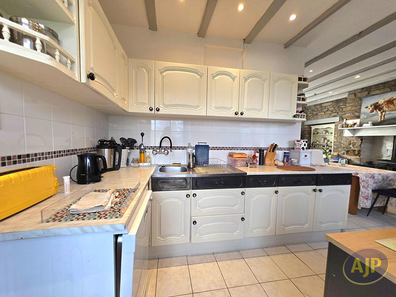 Maison - 111 m² - 6 pièces