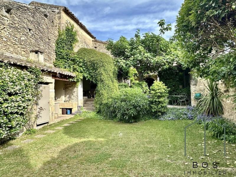 Maison - 189 m² - 5 pièces