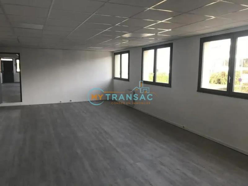 Local d'activités - 564 m²