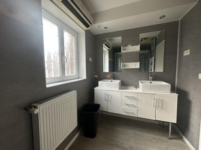 Maison - 158 m² - 5 pièces