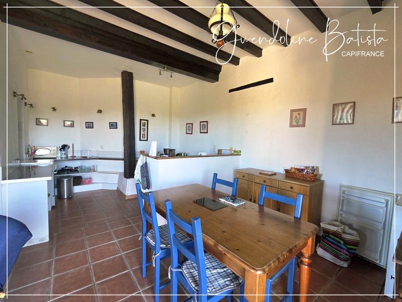 Propriété - 568 m² - 17 pièces