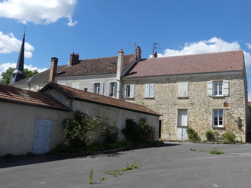 Maison - 312 m² - 10 pièces