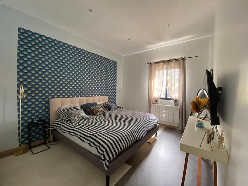 Maison contemporaine - 240 m² - 9 pièces