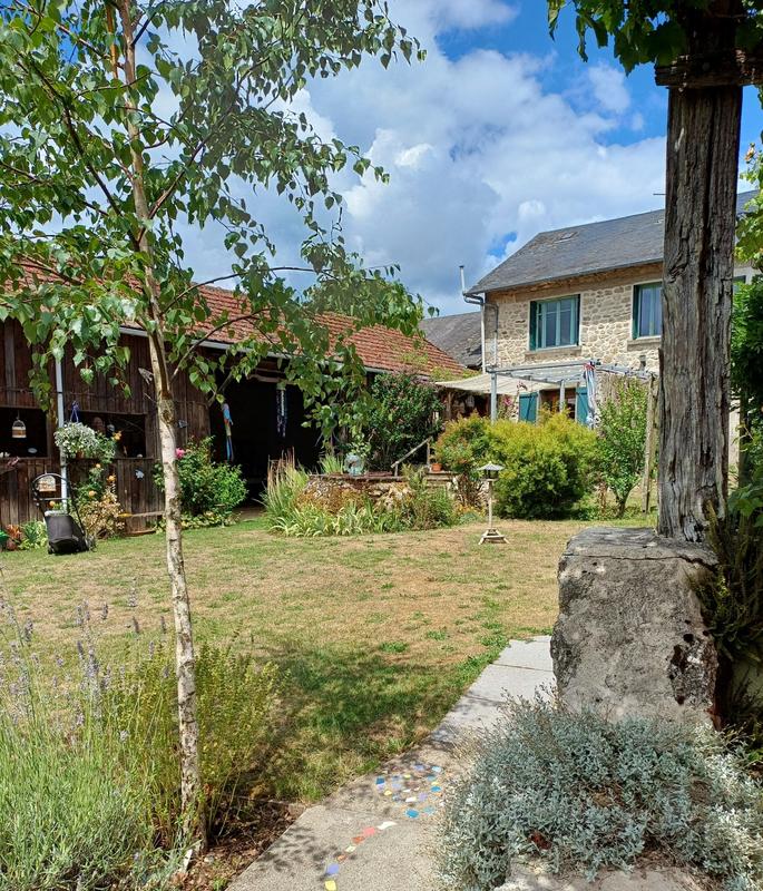 Maison ancienne - 213 m² - 9 pièces