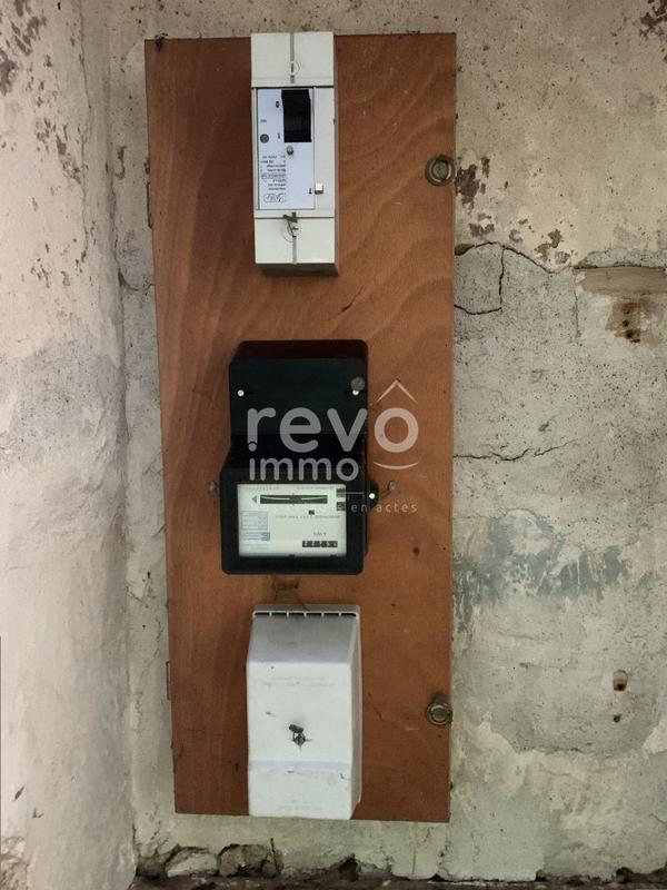 Maison ancienne - 140 m² - 3 pièces