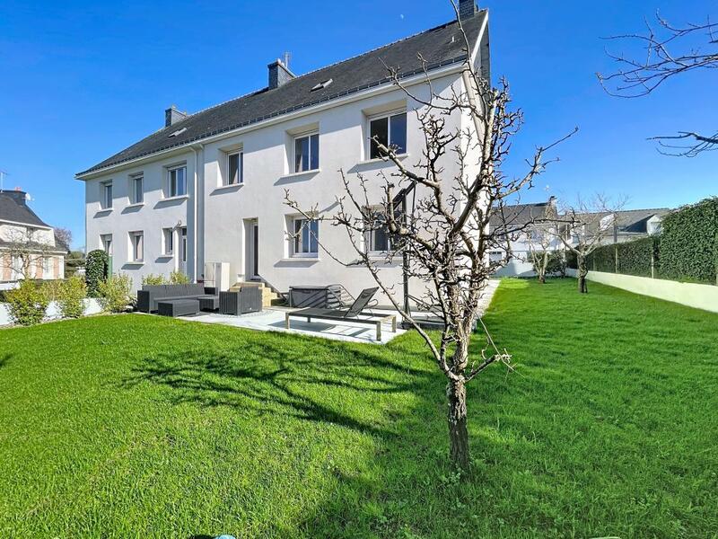 Maison - 200 m² - 5 pièces