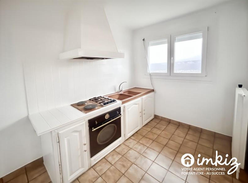 Maison - 210 m² - 10 pièces