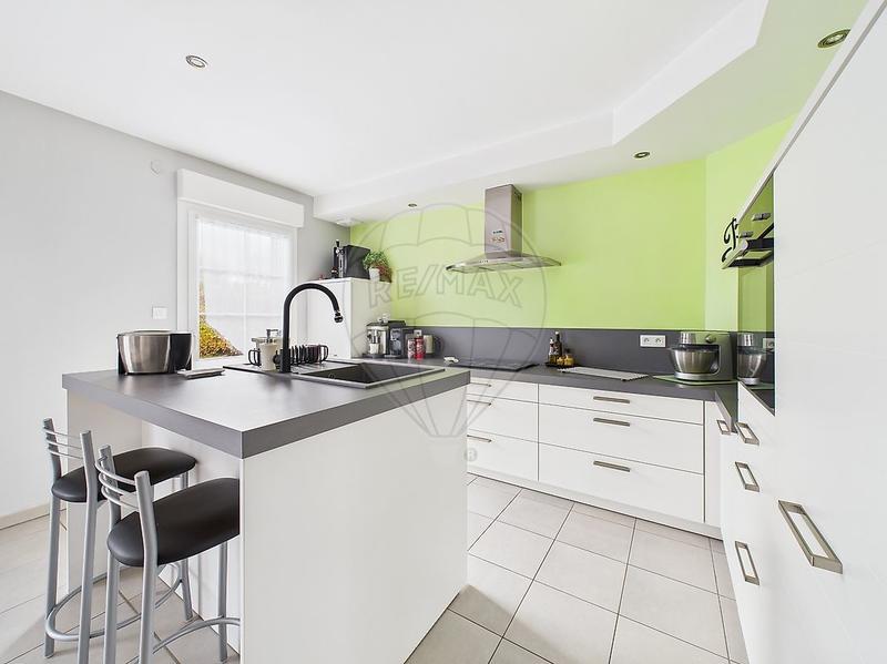 Maison - 103 m² - 5 pièces