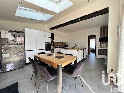 Maison - 103 m² - 6 pièces