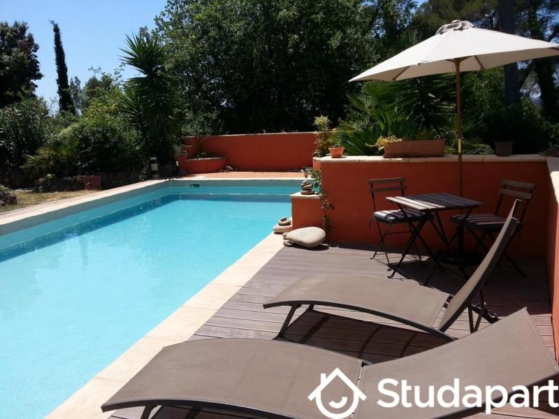 Chambre - 25 m² - 1 pièce