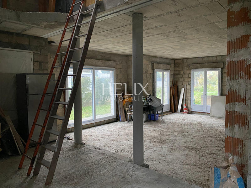 Maison - 316 m² - 9 pièces