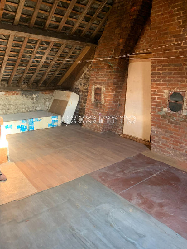 Maison - 240 m² - 12 pièces