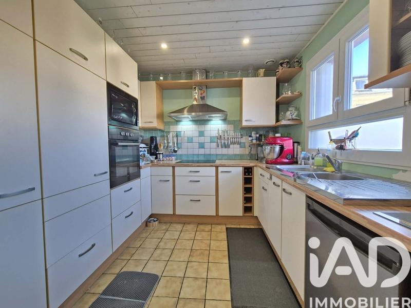 Maison - 99 m² - 5 pièces