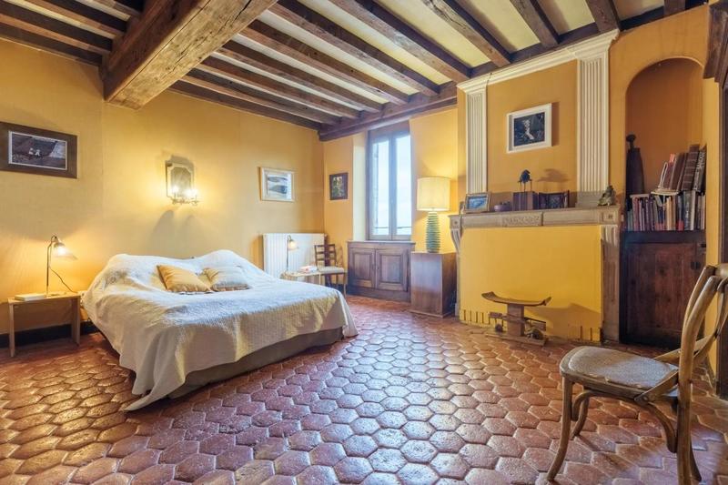 Propriété - 350 m² - 6 pièces