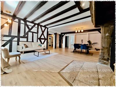 Appartement bourgeois - 143 m² - 4 pièces