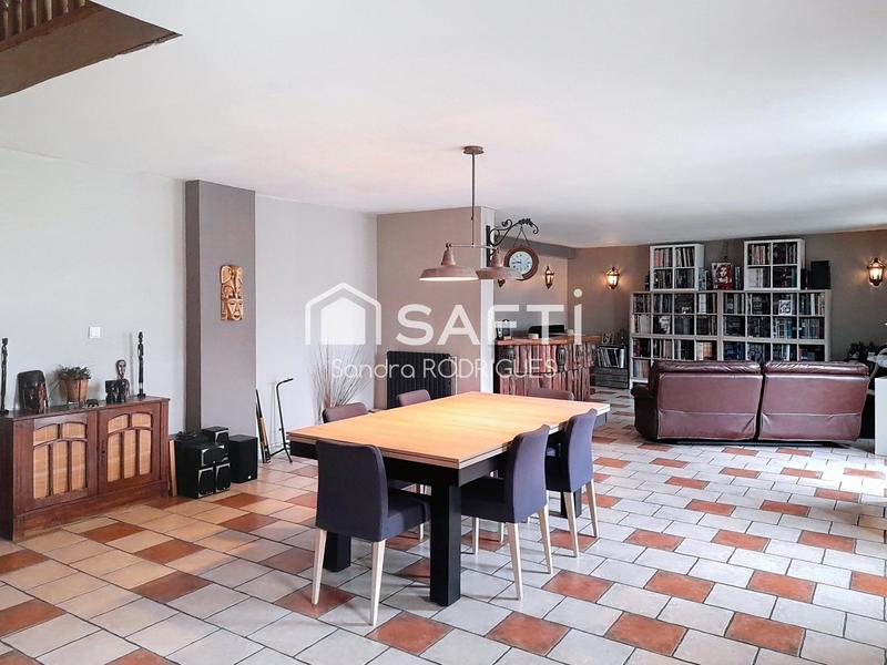 Maison - 175 m² - 7 pièces