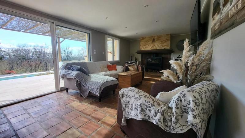 Maison - 177 m² - 7 pièces