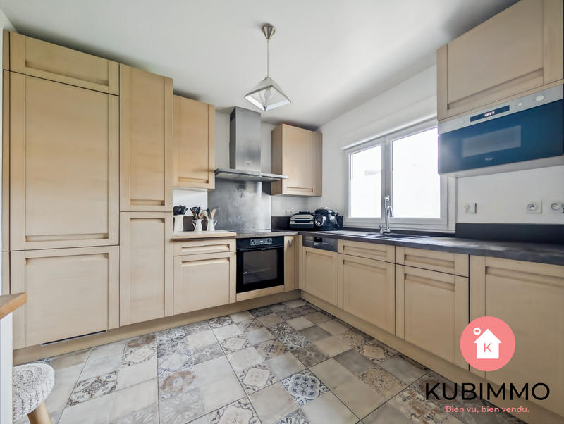 Maison - 84 m² - 4 pièces