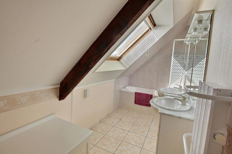 Villa - 187 m² - 8 pièces