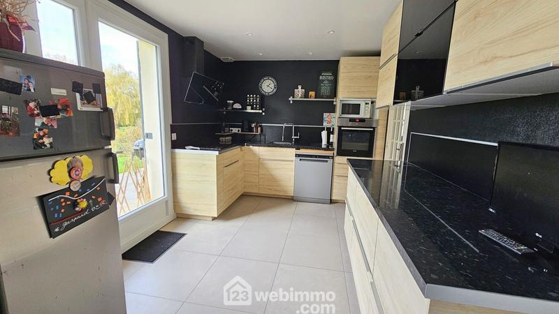 Maison - 145 m² - 6 pièces