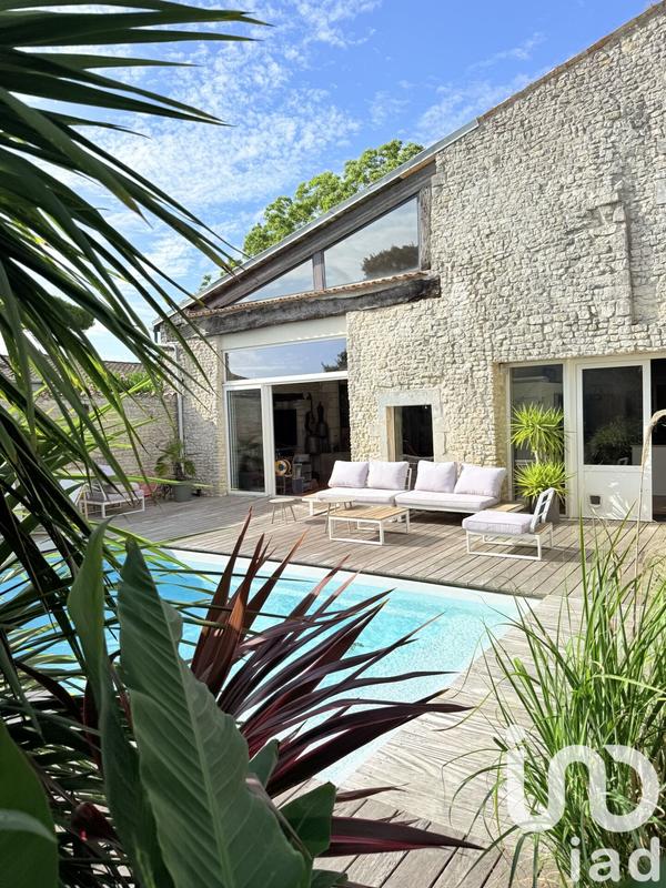 Maison - 622 m² - 14 pièces