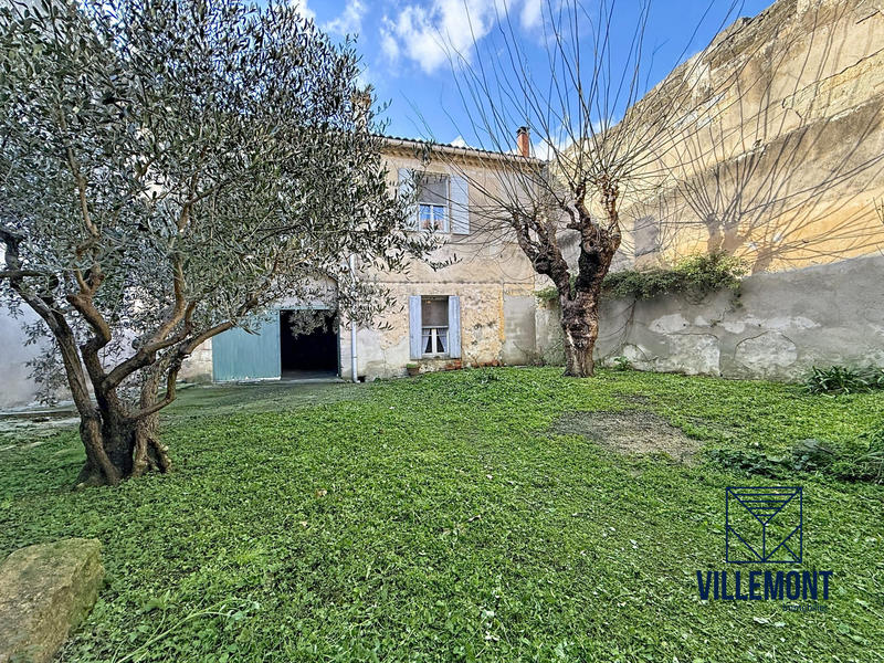 Maison ancienne - 222 m² - 3 pièces