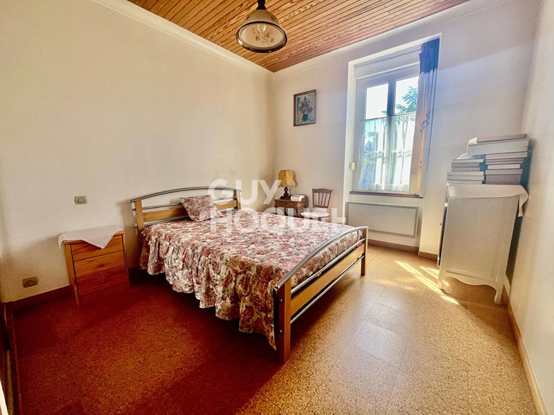 Maison - 214 m² - 5 pièces