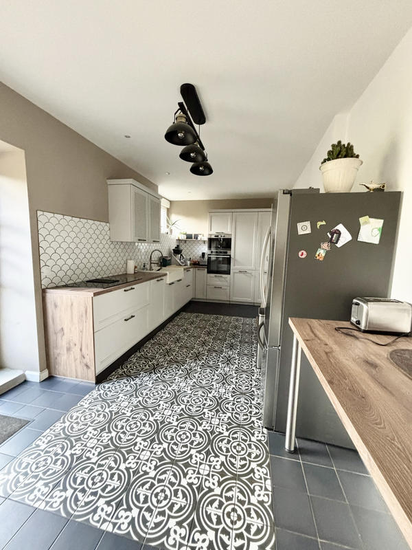 Maison - 180 m² - 6 pièces