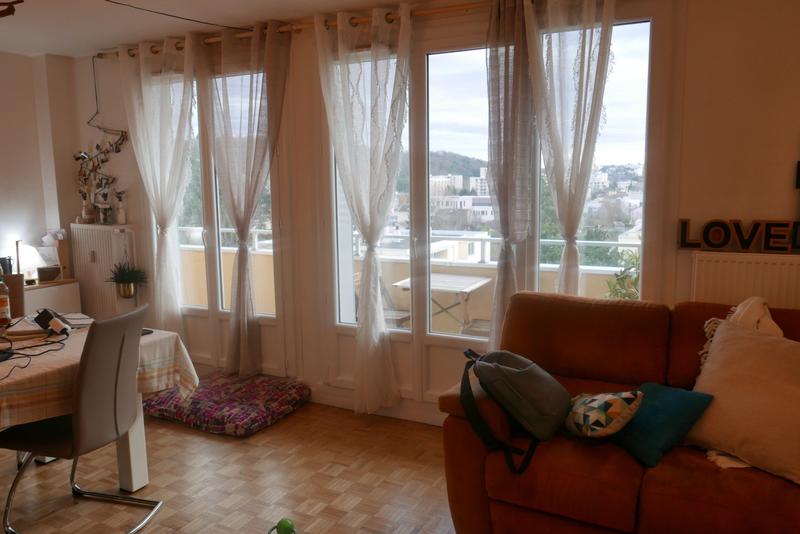 Appartement - 80 m² - 4 pièces