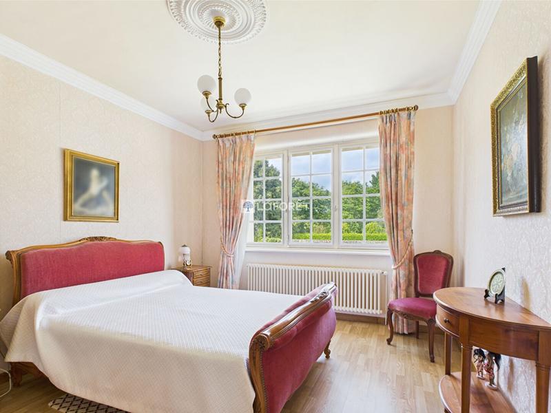 Maison - 204 m² - 8 pièces