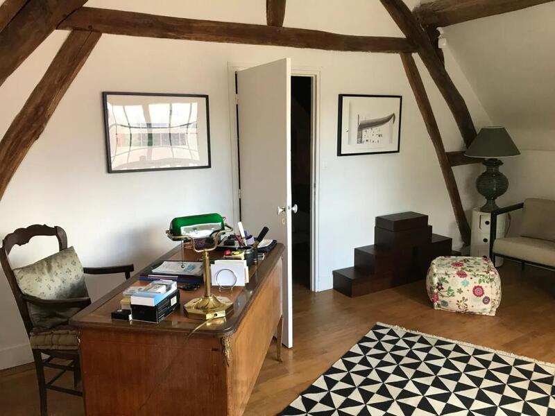 Maison - 409 m² - 9 pièces