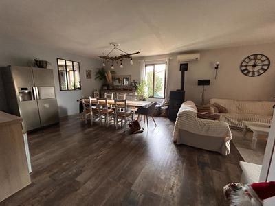 Maison - 200 m² - 8 pièces