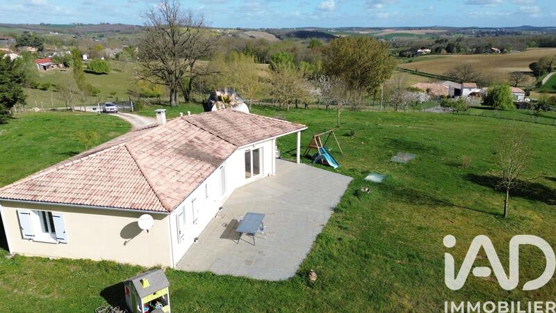 Maison - 100 m² - 6 pièces