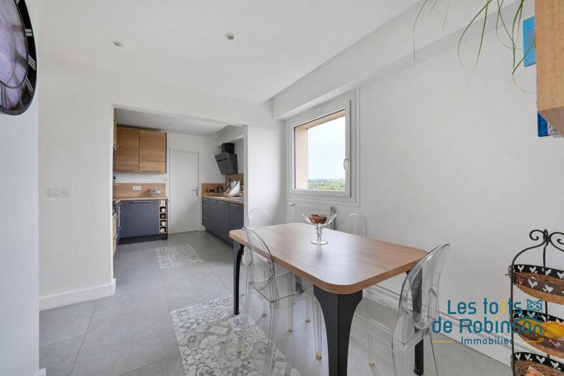 Duplex - 141 m² - 7 pièces