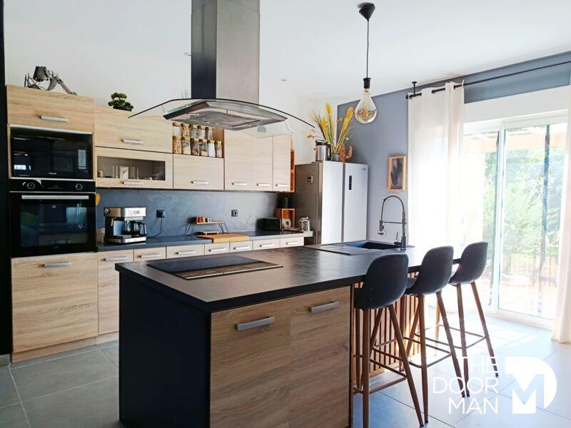 Maison - 170 m² - 5 pièces