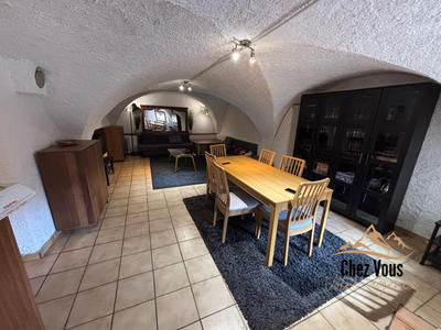 Maison - 161 m² - 8 pièces