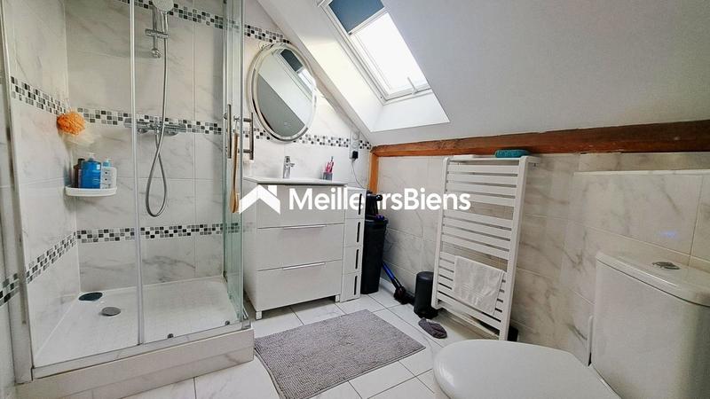Maison - 219 m² - 8 pièces