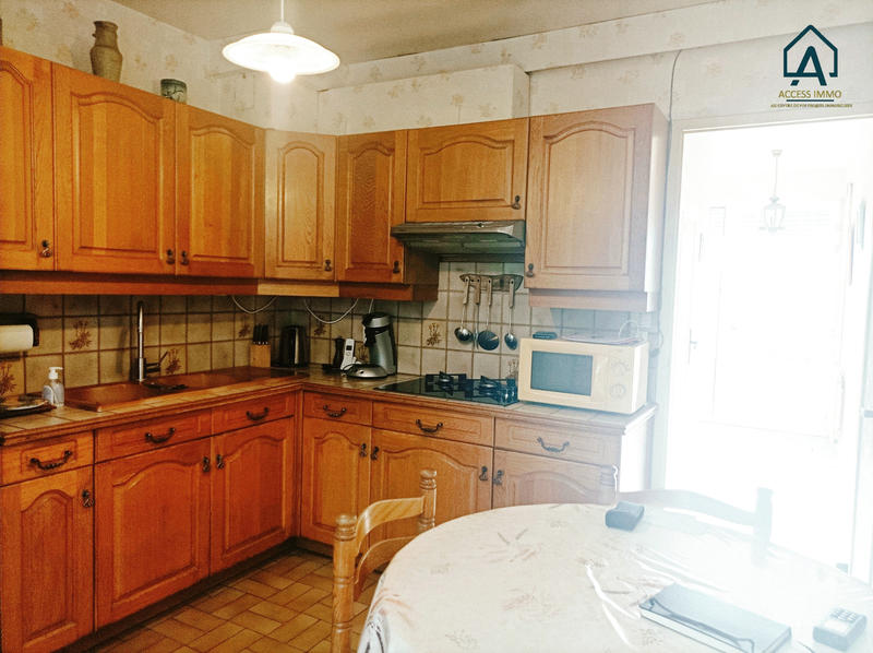 Maison - 92 m² - 5 pièces