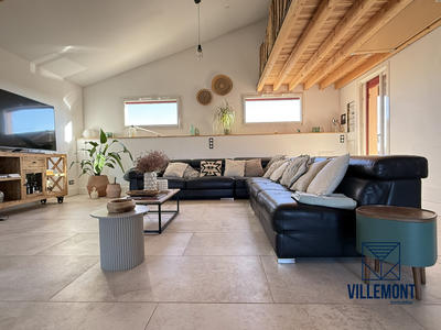 Maison - 210 m² - 9 pièces