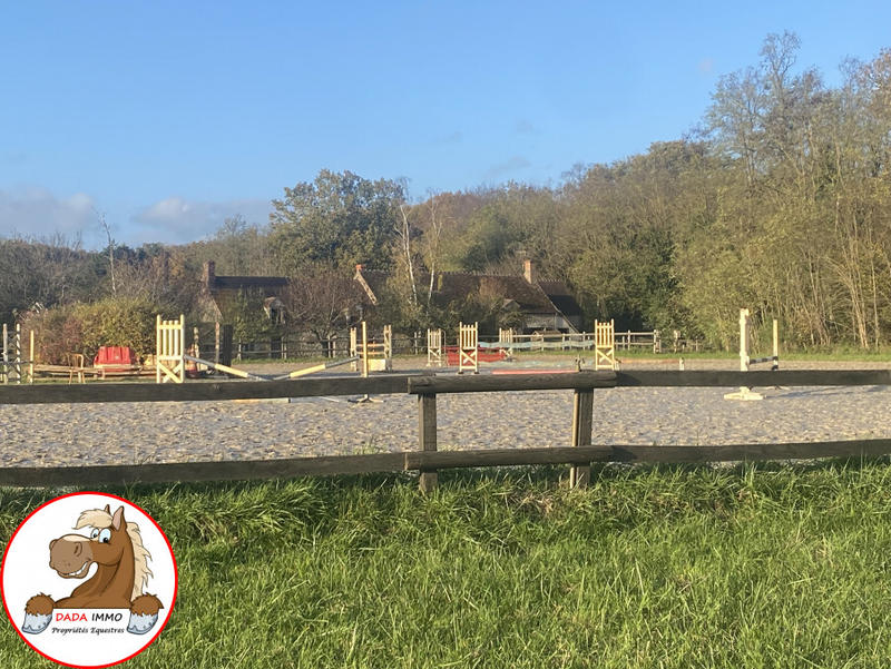 Maison - 300 m² - 8 pièces