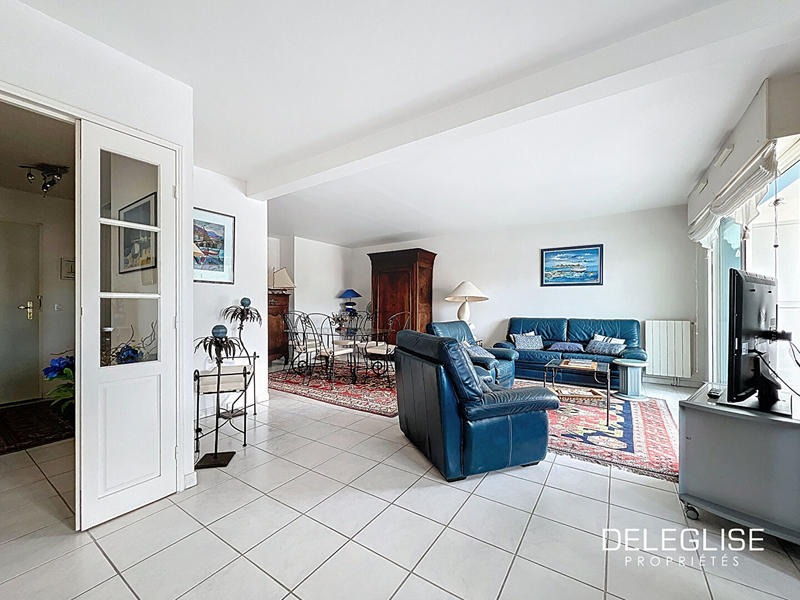 Appartement - 101 m² - 4 pièces