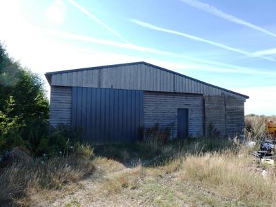 Local d'activité / Entrepôt - 200 m²