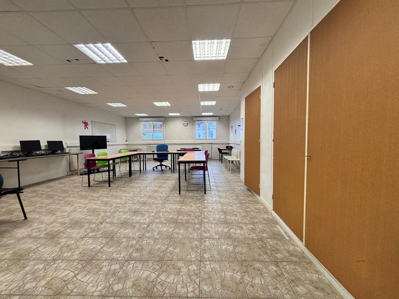 Local commercial - 140 m²